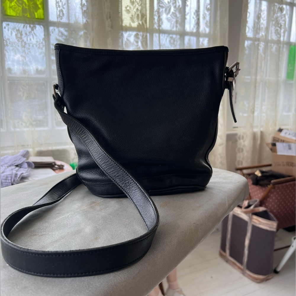 Vintage Roots black Bucket Purse Bag Crossbody